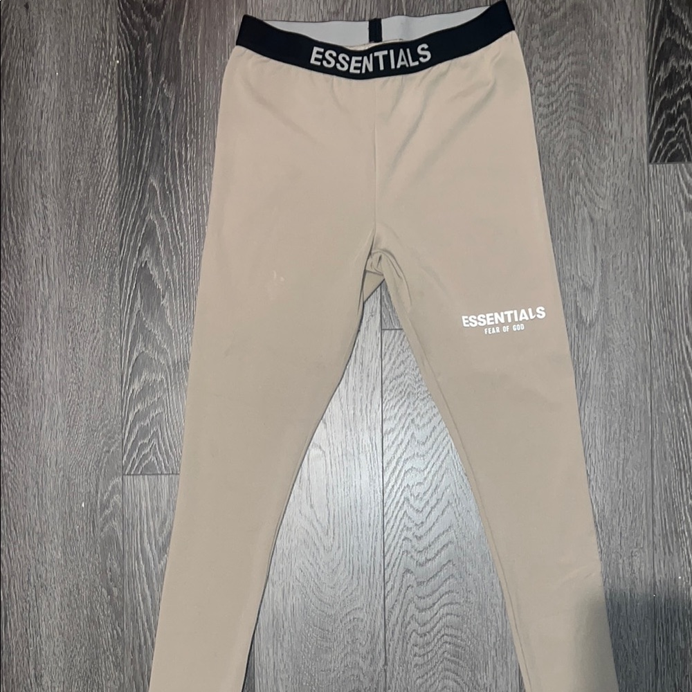 Essentials woman’s Tan leggings